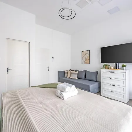 Deluxe Danube City Center Suites Next To The Fashion St' Budapest Exterior photo