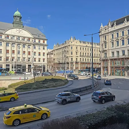 Deluxe Danube City Center Suites Next To The Fashion St' Budapest Exterior photo