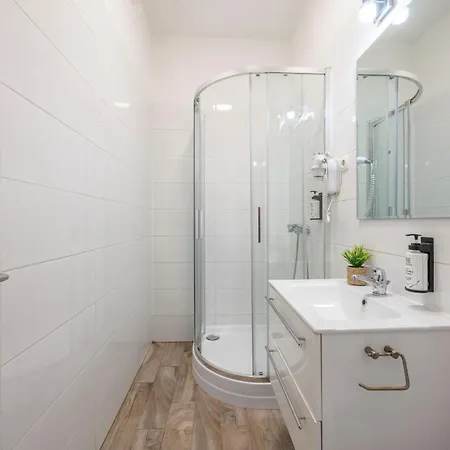 Deluxe Danube City Center Suites Next To The Fashion St' Budapest Exterior photo