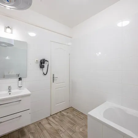 Deluxe Danube City Center Suites Next To The Fashion St' Budapest Exterior photo