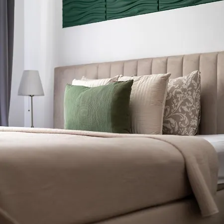 Deluxe Danube City Center Suites Next To The Fashion St' Budapest Exterior photo