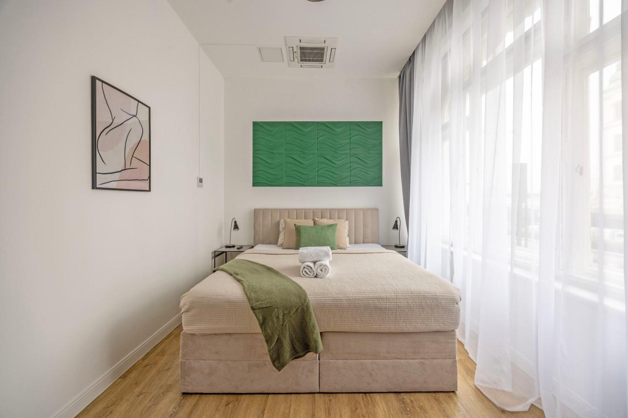 Deluxe Danube Center Next To The Fashion St' Apartman *